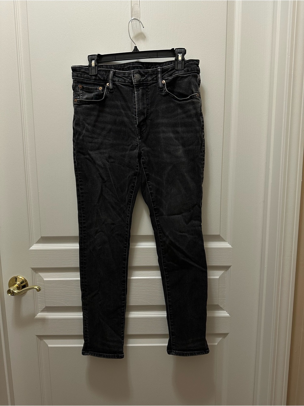 American Eagle Outfitters Slim Straight Black Jeans